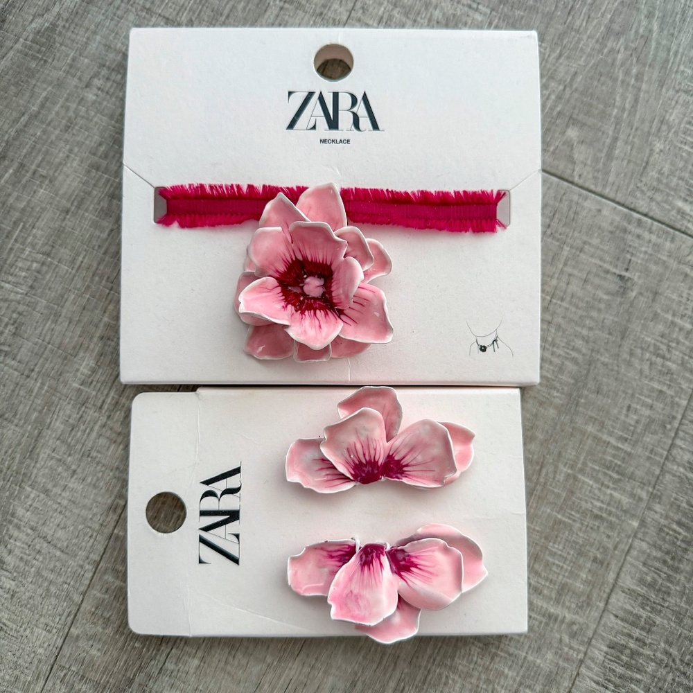 Zara Enameled Flower Necklace and Petal Fan Earrings - New